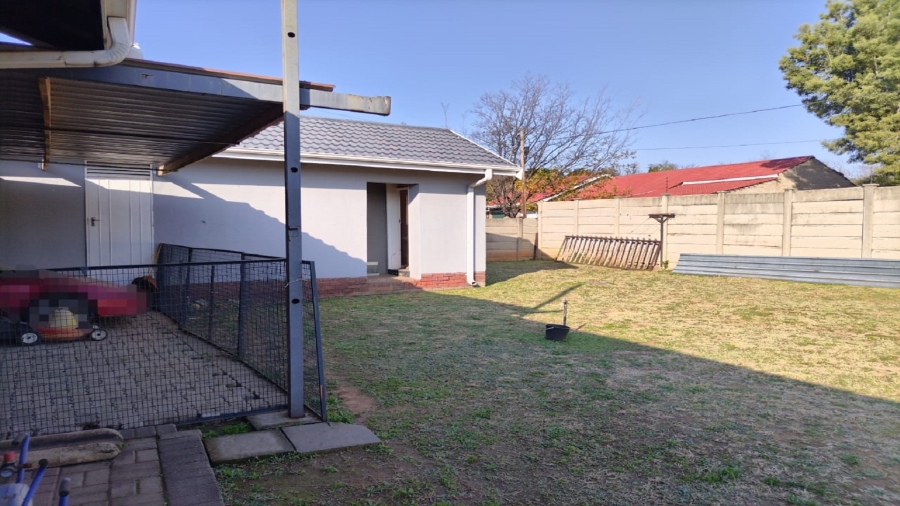 3 Bedroom Property for Sale in Vaalpark Free State